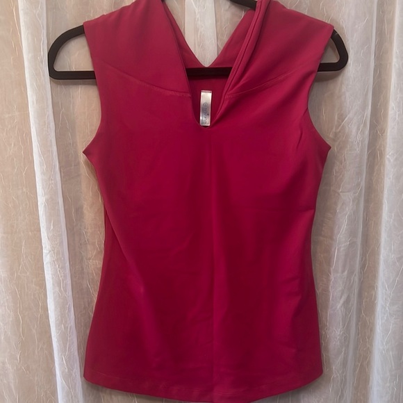 3/$20 small Dedicated pink top with shelf bra - Picture 1 of 5